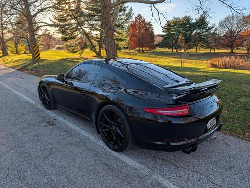 2016 Porsche 911 911 Carrera Black Edition