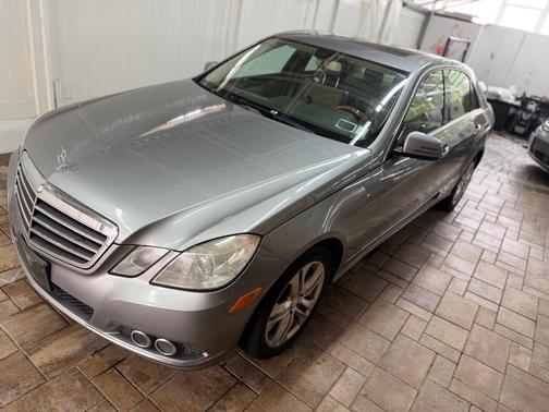Gray 2010 Mercedes-Benz E-Class E 350 4MATIC