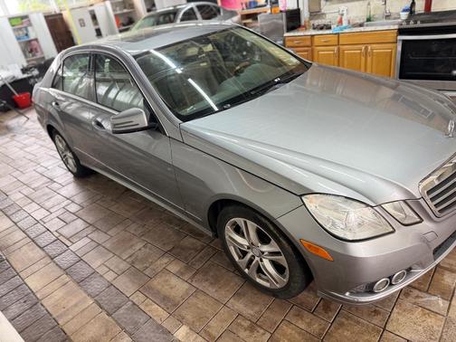 Gray 2010 Mercedes-Benz E-Class E 350 4MATIC