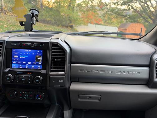 Red 2022 Ford F-250 XLT
