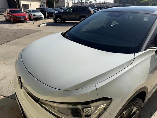 White 2021 Volkswagen ID.4 Pro S