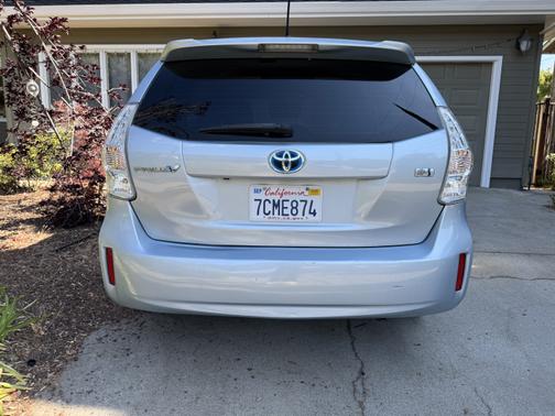 2013 Toyota Prius v Three