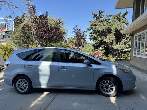2013 Toyota Prius v Three