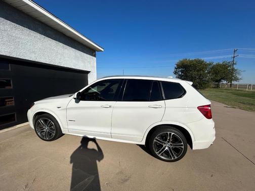White 2017 BMW X3 xDrive28i