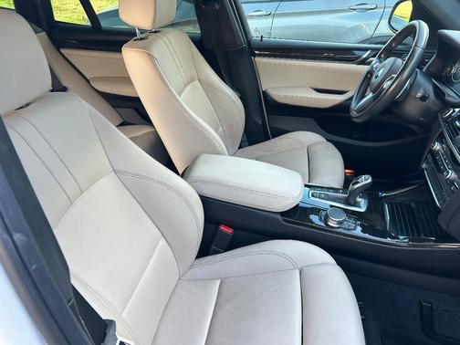 White 2017 BMW X3 xDrive28i