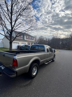 2002 Ford F-250 XLT SuperCab Super Duty