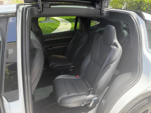 White 2023 Tesla Model X Plaid