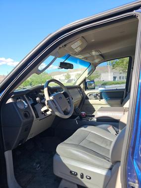 Blue 2007 Ford Expedition EL XLT
