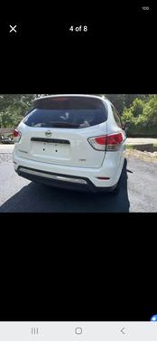 White 2015 Nissan Pathfinder S