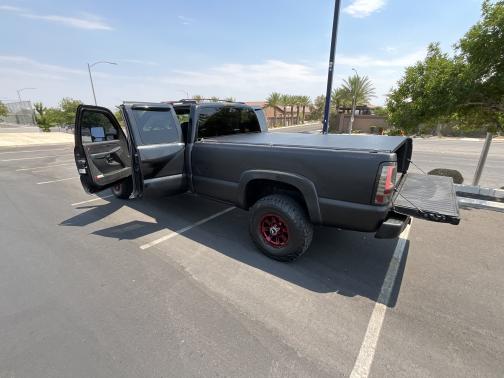 2002 Chevrolet Silverado 2500 LS H/D Extended Cab