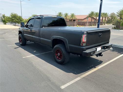 2002 Chevrolet Silverado 2500 LS H/D Extended Cab