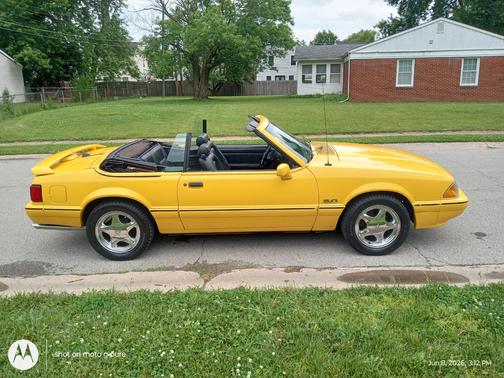Yellow 1993 Ford Mustang LX 5.0L