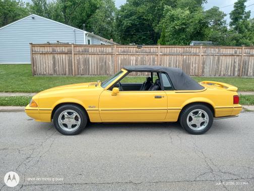 Yellow 1993 Ford Mustang LX 5.0L
