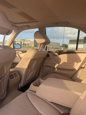 Beige 2000 Mercedes-Benz E-Class E320
