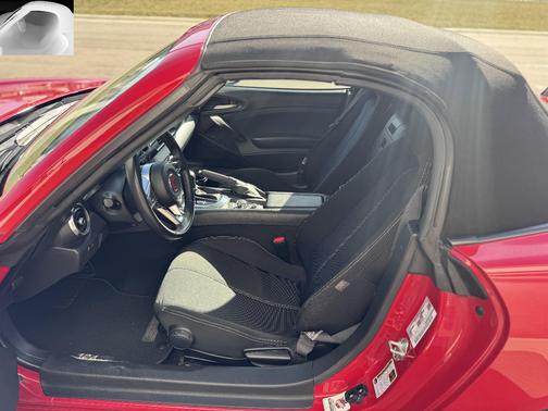 2018 FIAT 124 Spider Abarth