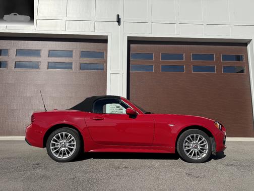 2018 FIAT 124 Spider Abarth