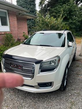 White 2015 GMC Acadia Denali