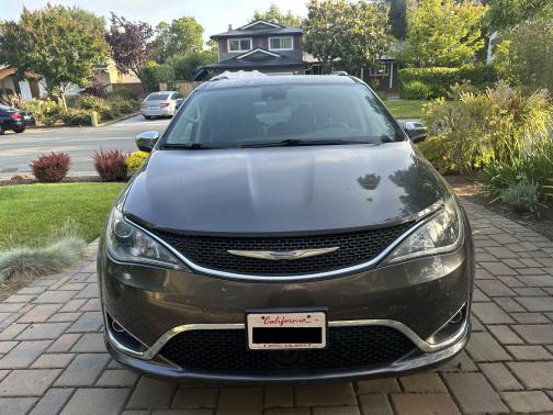 2020 Chrysler Pacifica Hybrid Limited