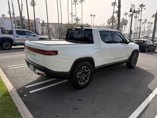 2022 Rivian R1T Launch Edition