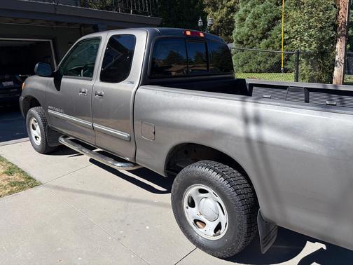 Gray 2006 Toyota Tundra SR5