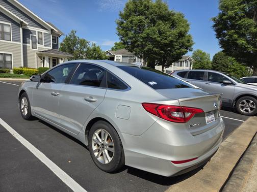 Beige 2017 Hyundai SONATA SE