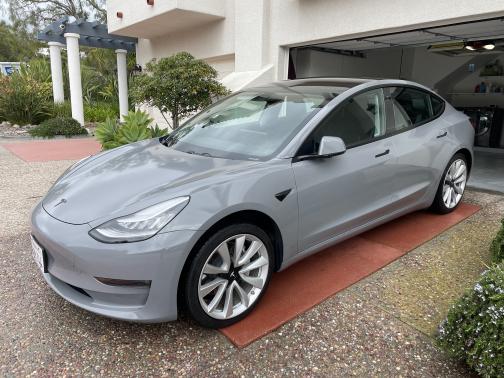 Photo 3 of 13 of 2019 Tesla Model 3 Standard Range