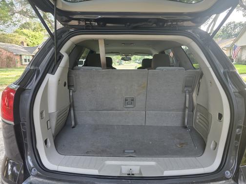 Gray 2014 Buick Enclave Convenience