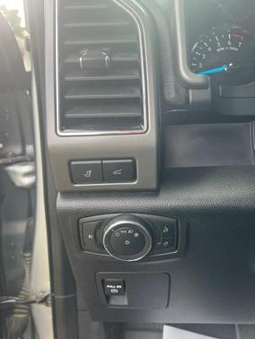 Silver 2020 Ford Expedition XLT