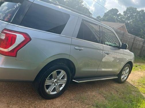 Silver 2020 Ford Expedition XLT