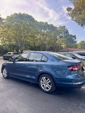 Blue 2018 Volkswagen Jetta 1.4T S
