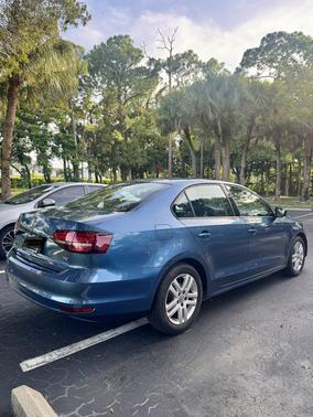 Blue 2018 Volkswagen Jetta 1.4T S