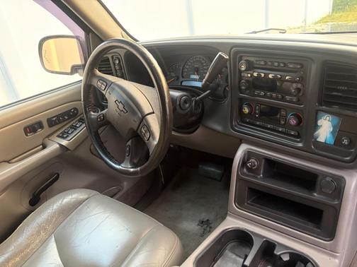 Black 2005 Chevrolet Suburban 1500 Z71