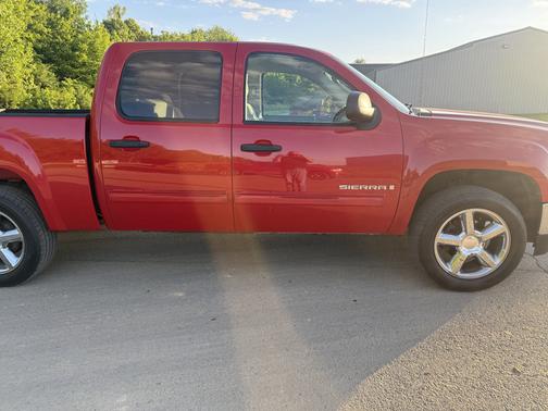 Red 2009 GMC Sierra 1500 SLE1 Crew Cab