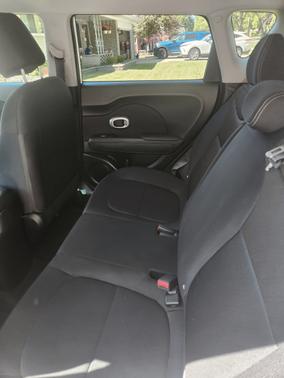 White 2018 Kia Soul Base