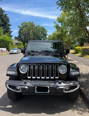 Black 2018 Jeep Wrangler Unlimited Sahara