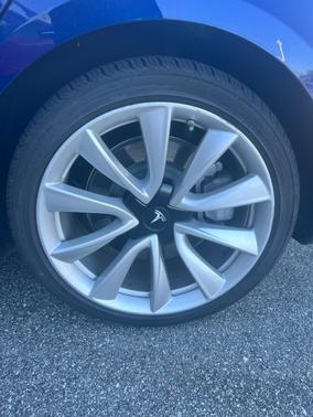 2019 Tesla Model 3 Long Range