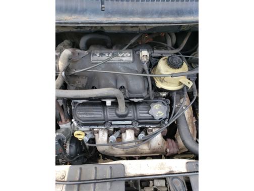 2005 Chrysler Town & Country Base