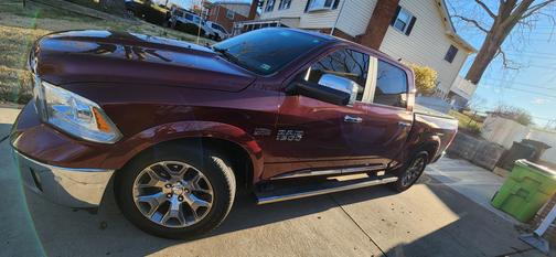 Photo 2 of 2 of 2017 RAM 1500 Limited