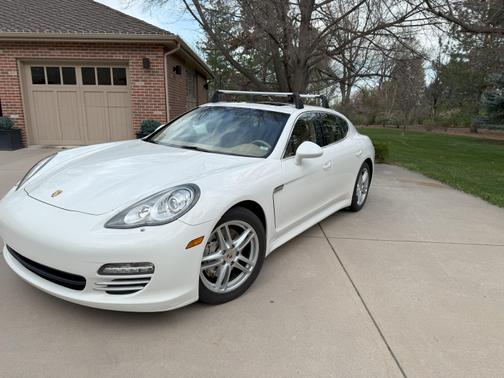 2010 Porsche Panamera 4S