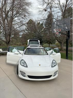 2010 Porsche Panamera 4S