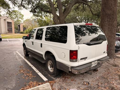2003 Ford Excursion XLT 4WD