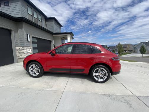 2021 Porsche Macan Base