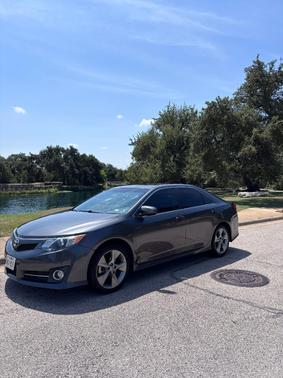 Gray 2014 Toyota Camry SE Sport
