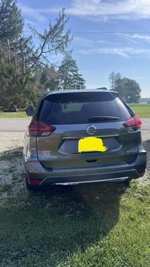 Gray 2018 Nissan Rogue SV