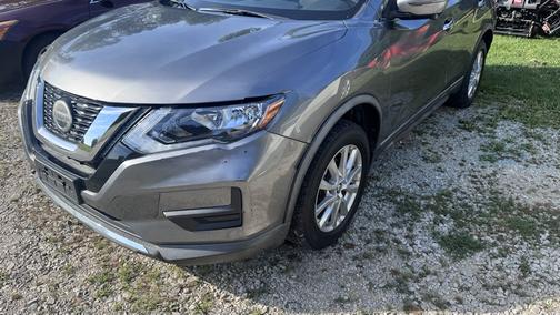 Gray 2018 Nissan Rogue SV