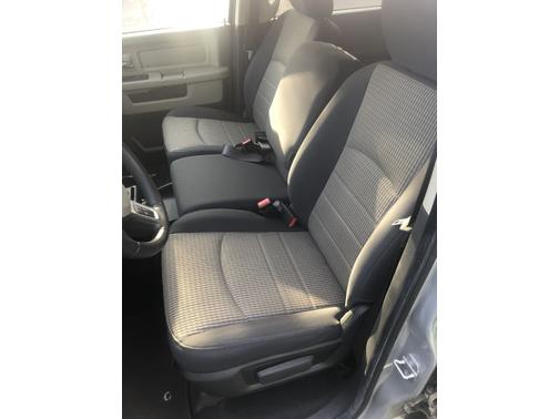 Photo 4 of 24 of 2010 Dodge Ram 1500 SLT
