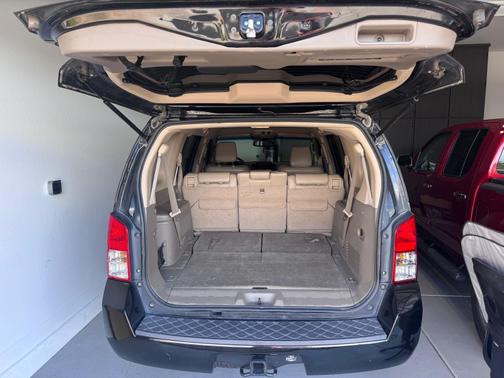 2011 Nissan Pathfinder Silver