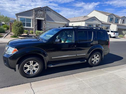 2011 Nissan Pathfinder Silver