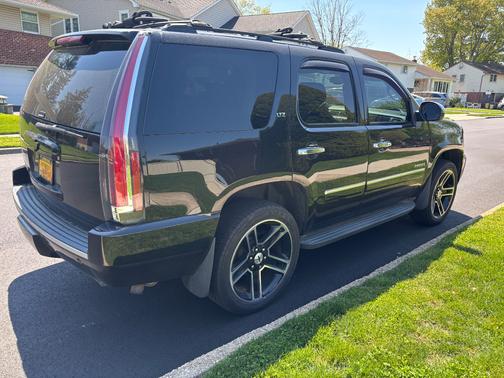 Black 2013 Chevrolet Tahoe LTZ