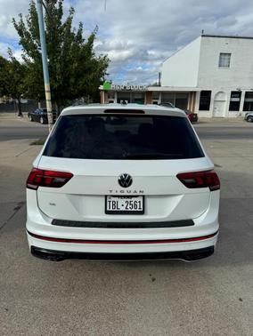 White 2023 Volkswagen Tiguan 2.0T SE R-Line Black